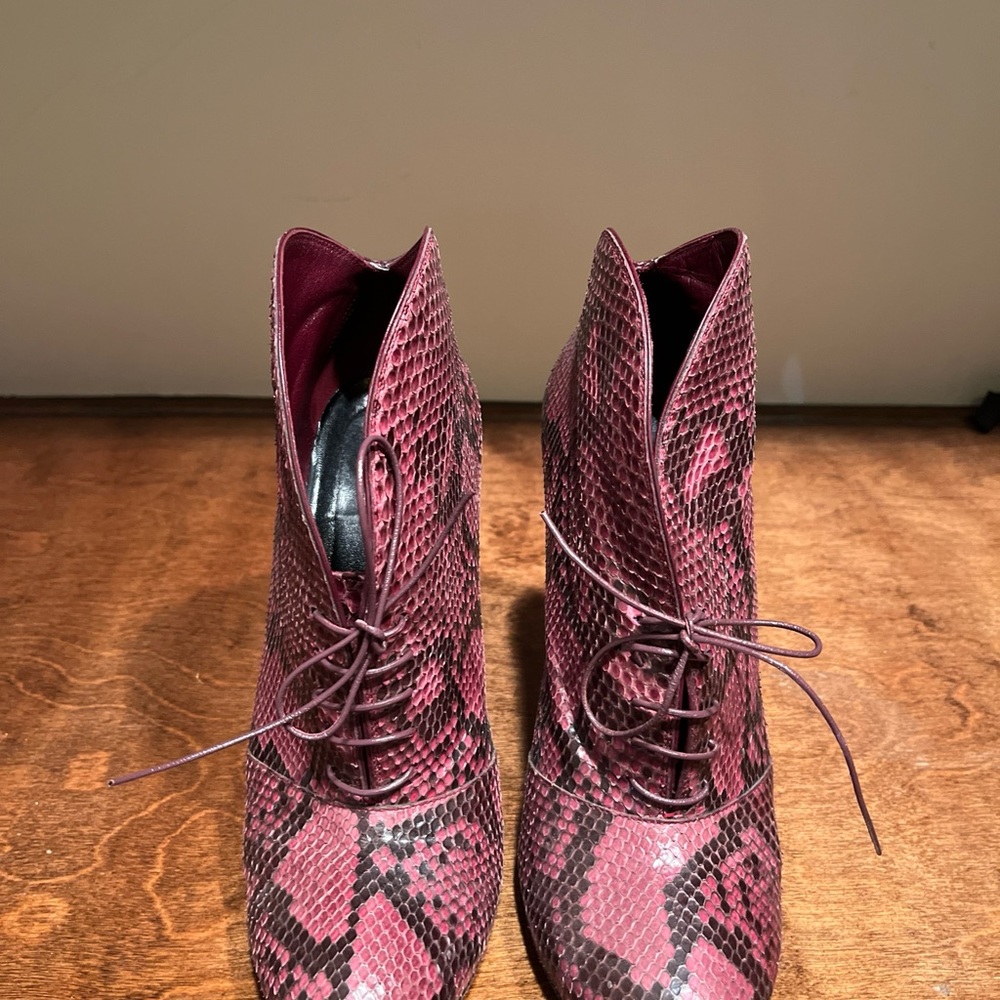 - good condition - Picture 2 of 7